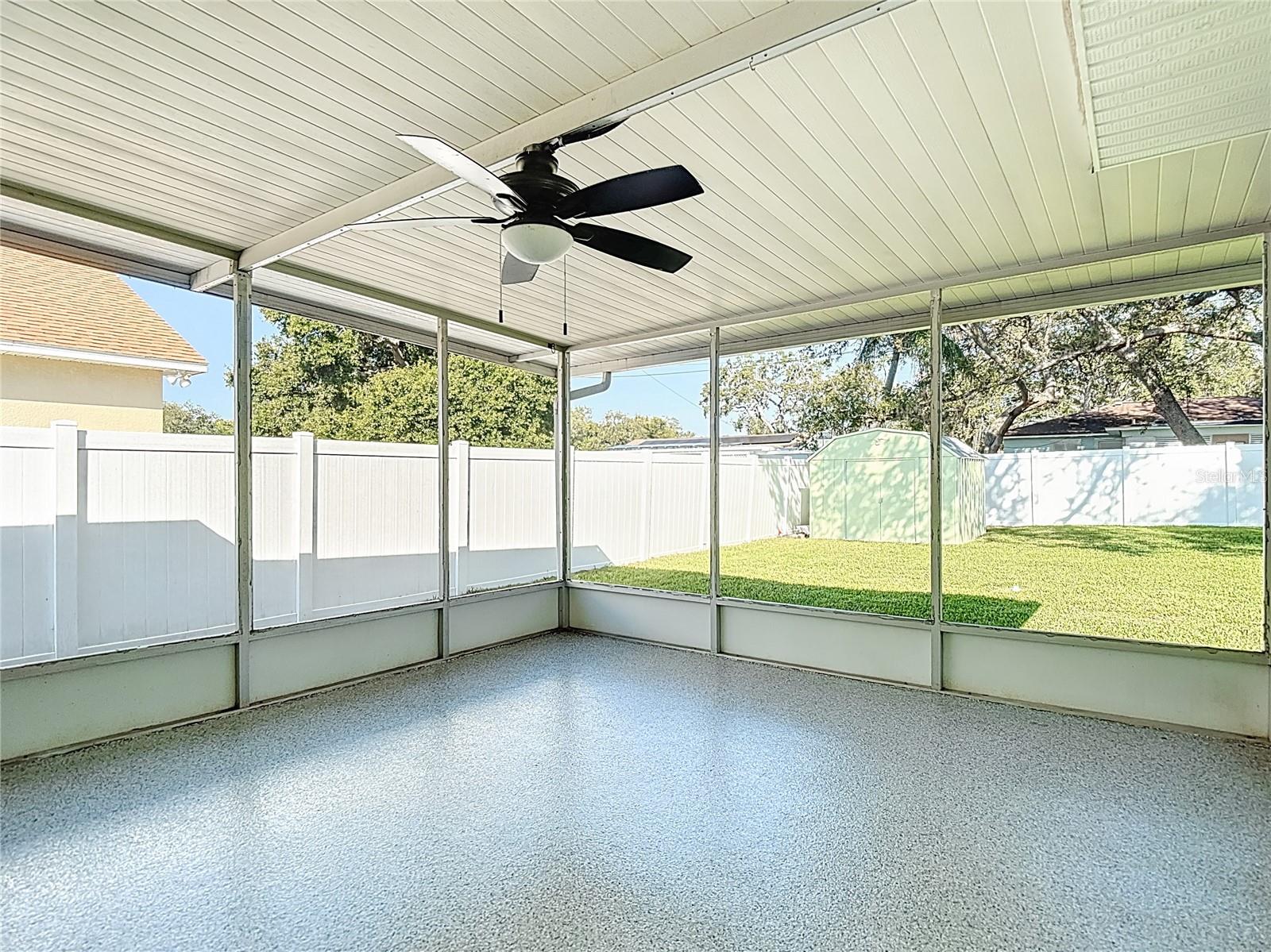 BREEZE HILL - Residential