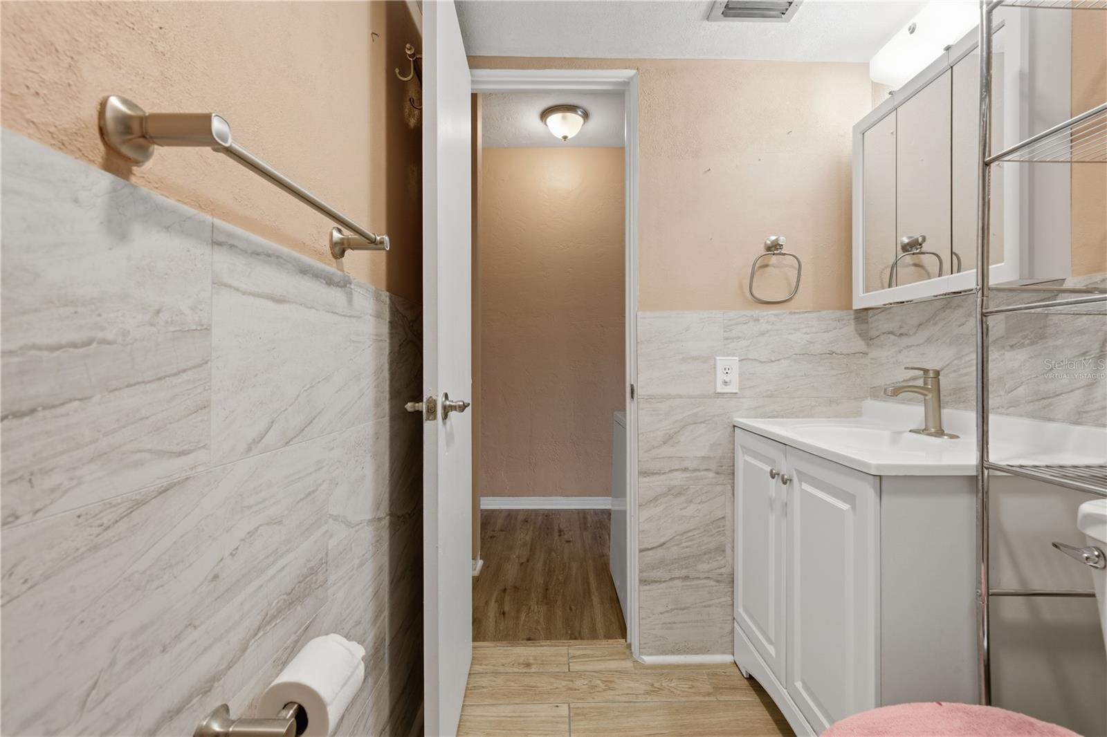 CLEARVIEW OAKS PARADISE - Residential