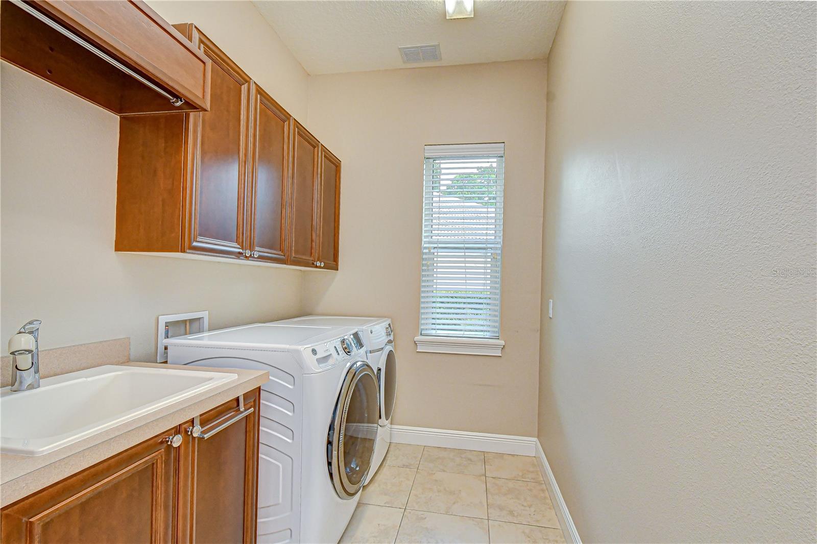 PASCO SUNSET LAKES - Residential