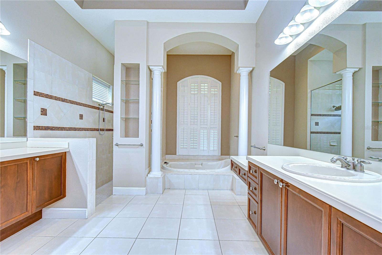 PASCO SUNSET LAKES - Residential