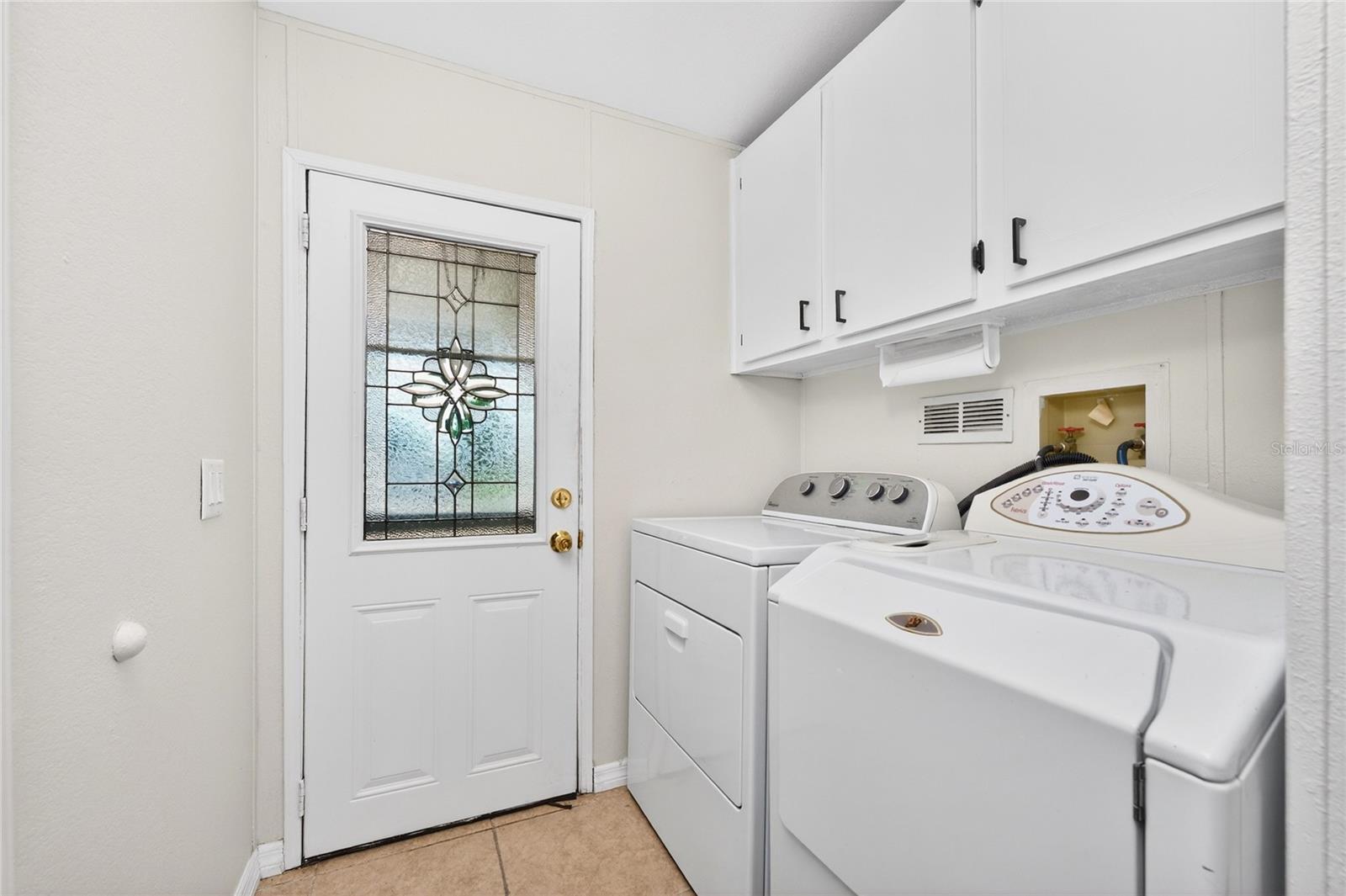 LEMON BAY ISLES PH 03 - Residential