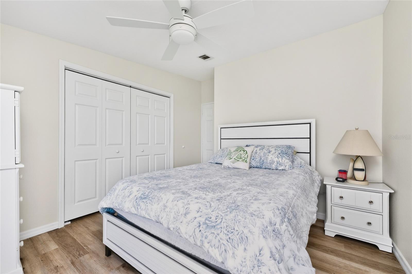 LEMON BAY ISLES PH 03 - Residential