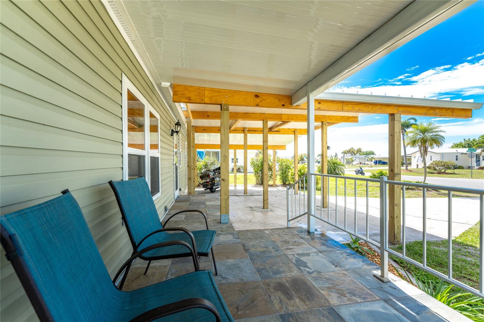 LEMON BAY ISLES PH 03 - Residential