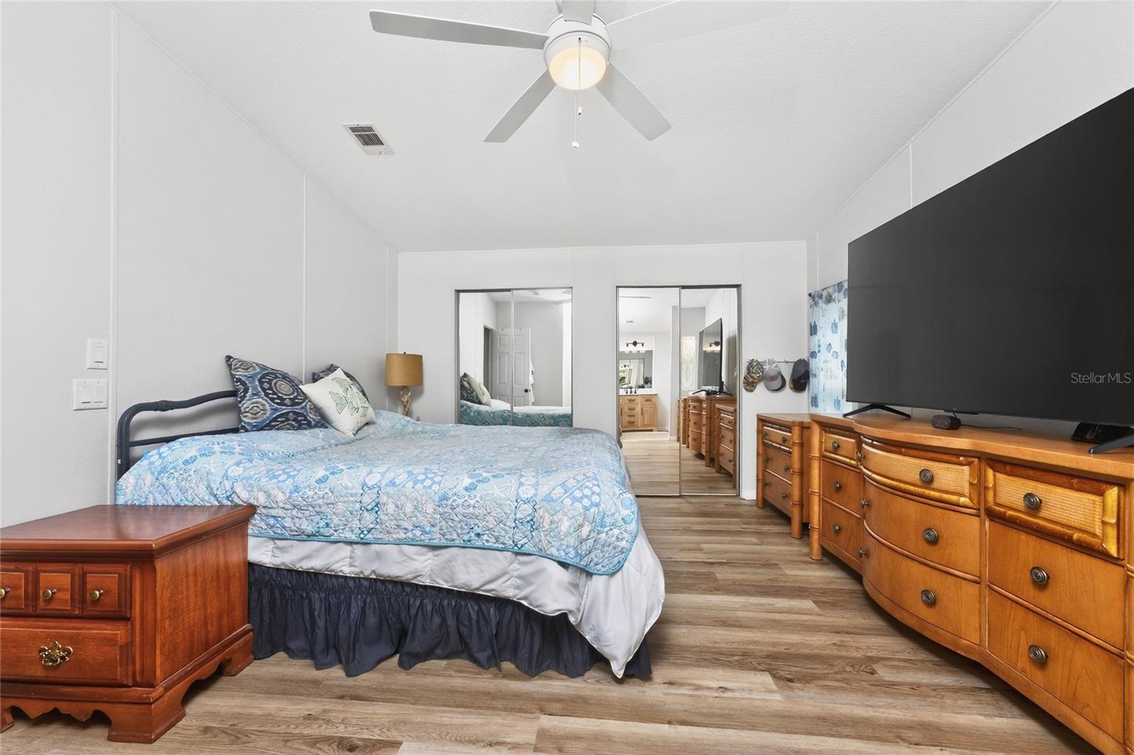 LEMON BAY ISLES PH 03 - Residential