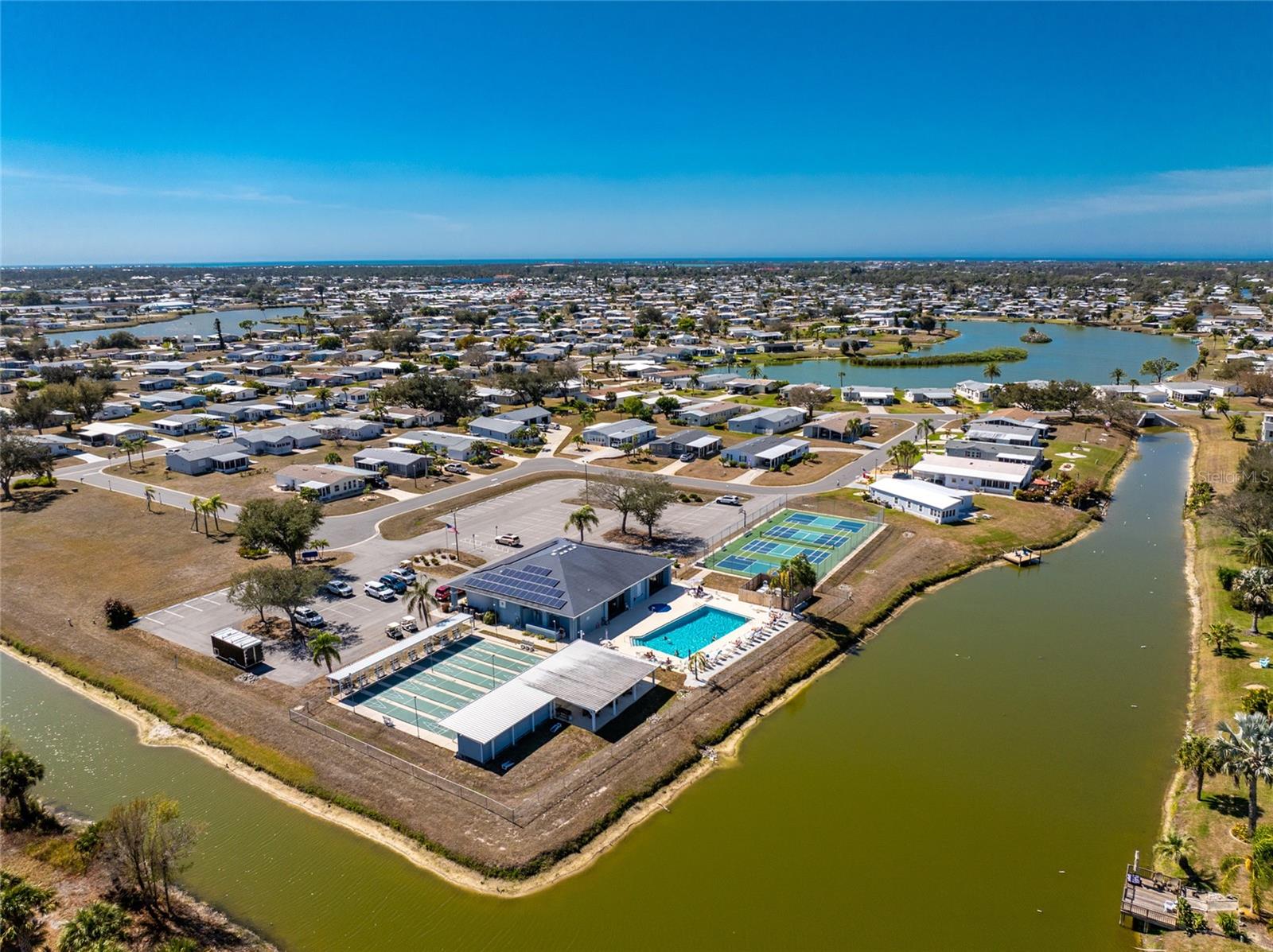 LEMON BAY ISLES PH 03 - Residential