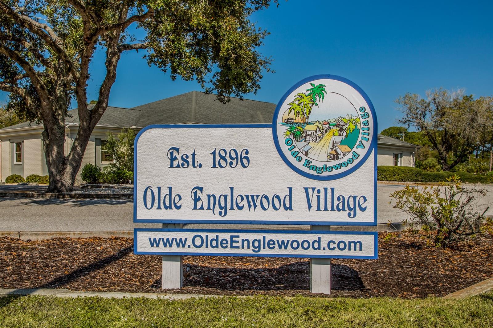 ENGLEWOOD - Land