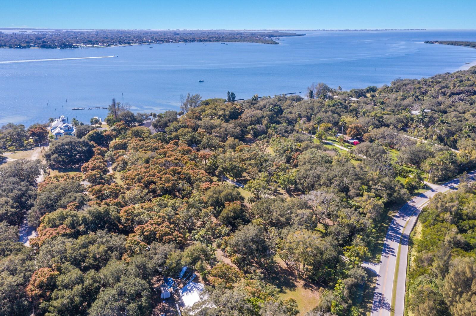 SEC 17 TOWNSHIP 34S RANGE 17E PT OF LT 1 - Residential