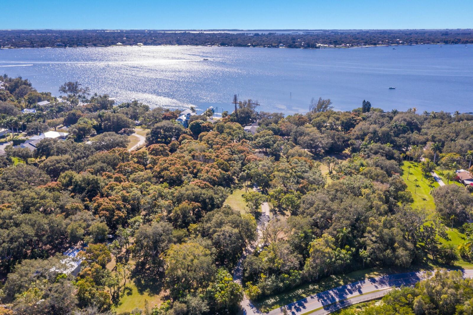 SEC 17 TOWNSHIP 34S RANGE 17E PT OF LT 1 - Residential