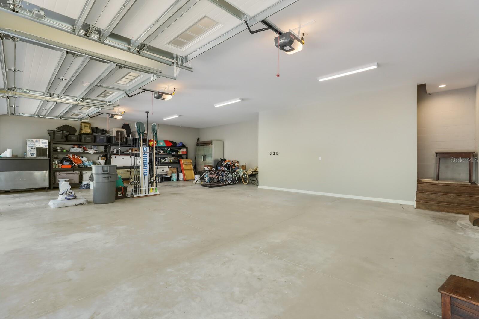 SEC 17 TOWNSHIP 34S RANGE 17E PT OF LT 1 - Residential