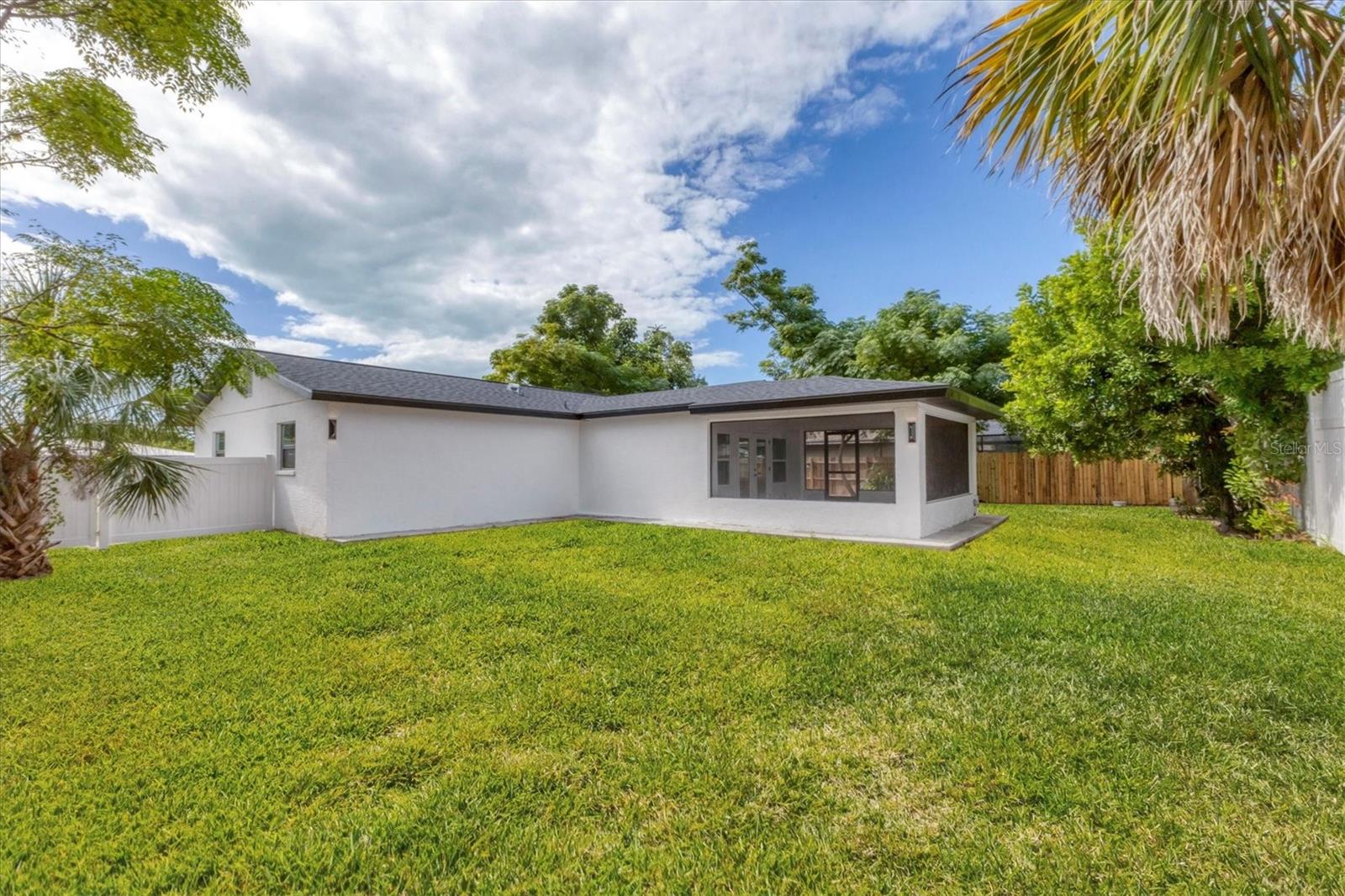 SOUTH VENICE - Residential