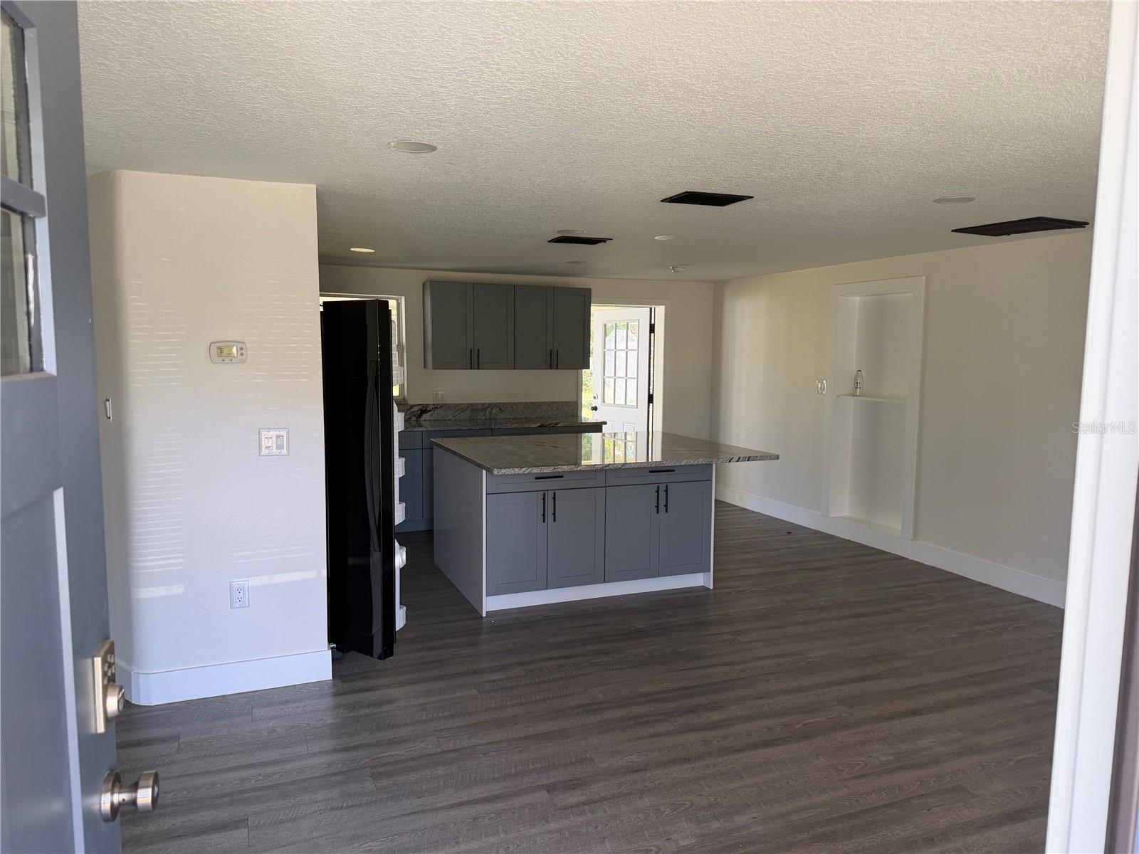 BEACON WOODS VILLAGE - Residential Lease
