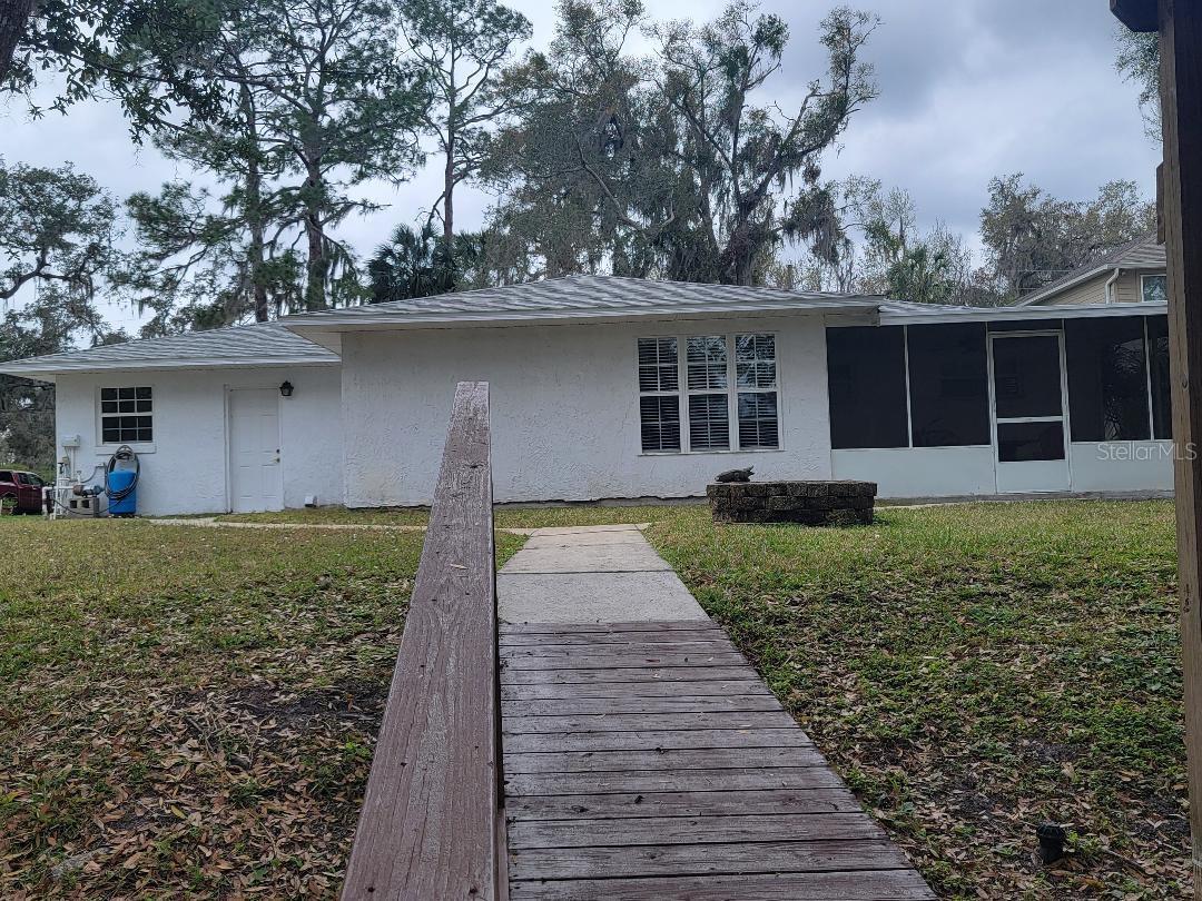 2215 HONTOON RD.