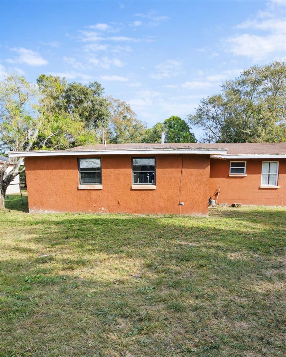 SKYLINE ACRES - Residential