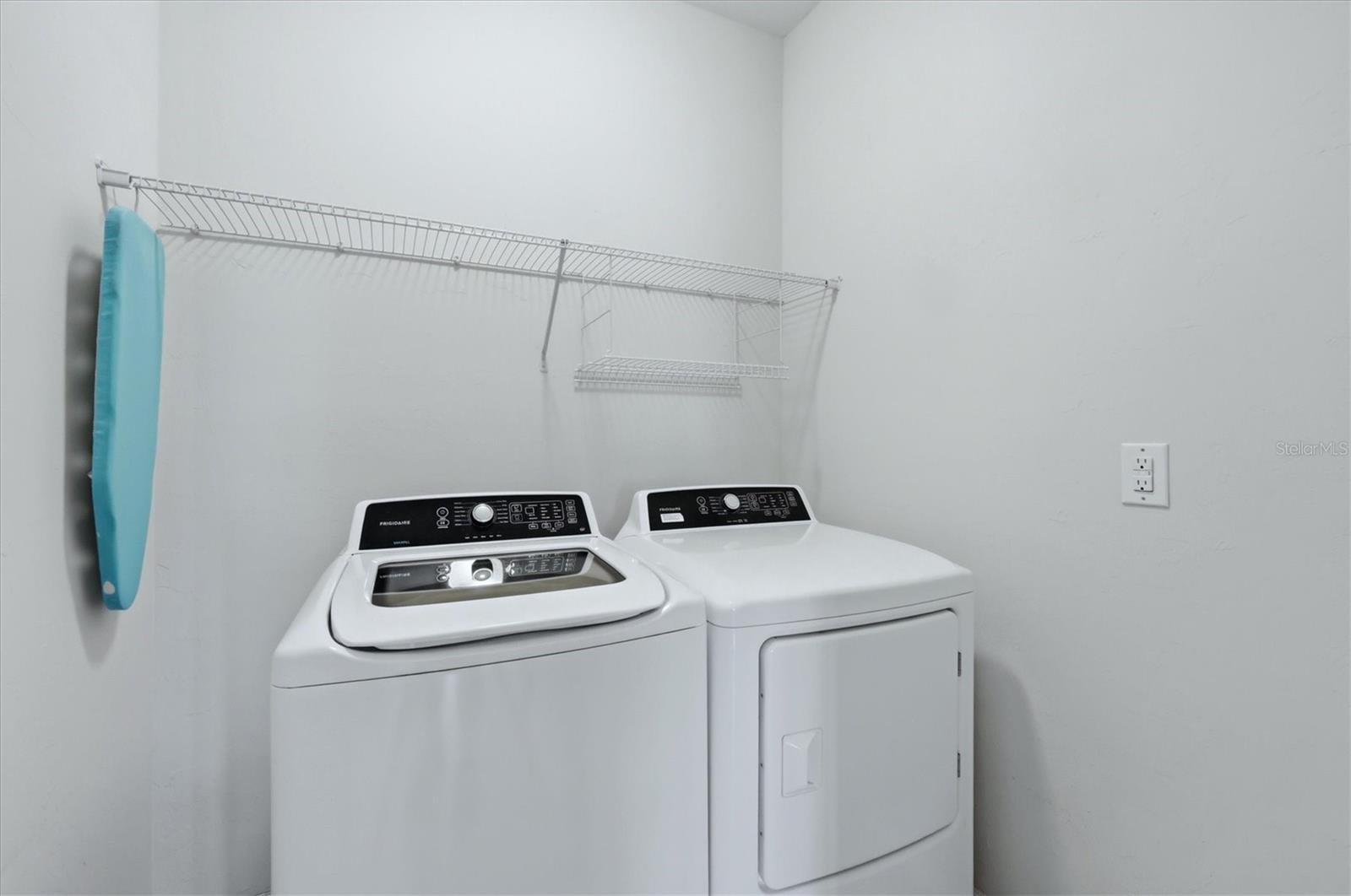 BAY STREET VILLAGE - Residential