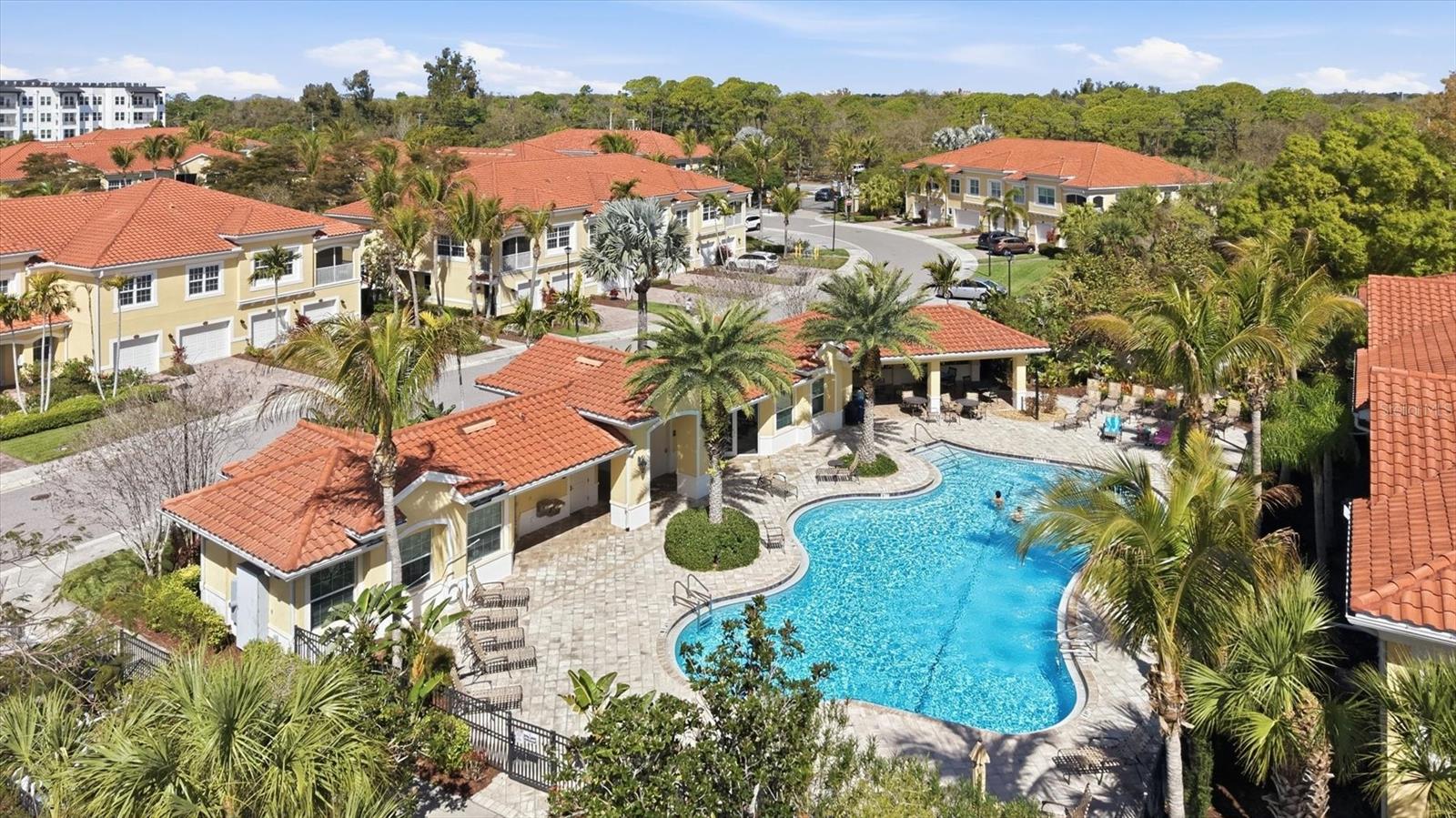 BAY STREET VILLAGE - Residential