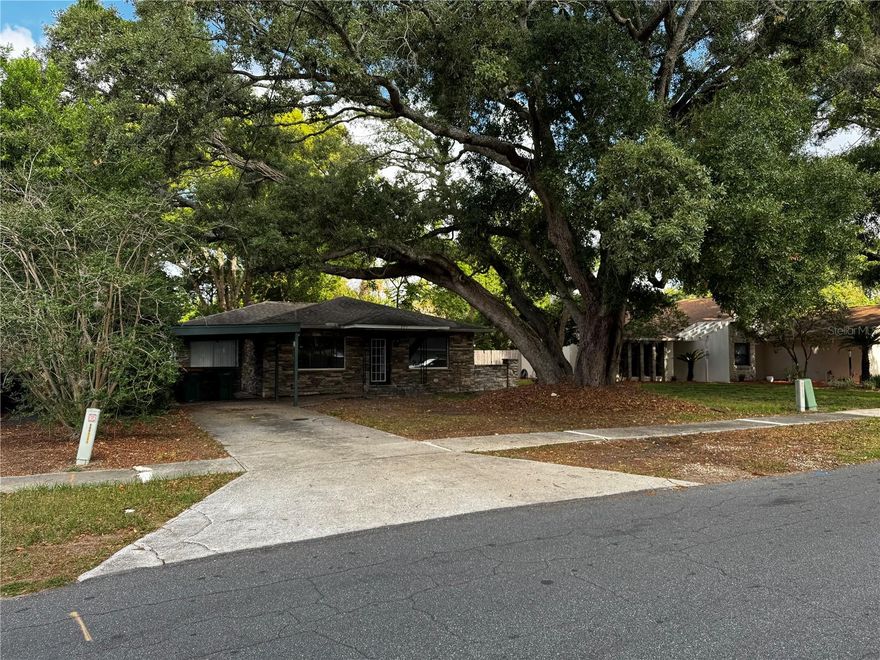 Take advantage of this opportunity to own a home in a location defined by its incredible charm and proximity. Situated just ~1.5 miles from the heart of historic downtown Mount Dora, this property offers an unbeatable lifestyle at a price point below the area's current median. Come in with your vision and polish this gem! Enjoy immediate access to the town's famous 19th-century architecture, boutique shops, and premier dining spots. Recreation lovers will appreciate being moments from Lake Dora, the iconic lighthouse at Grantham Point Park, and the pickleball courts and festivals at Donnelly Park. Properties in this high-demand pocket rarely become available at such a competitive value, making this the perfect moment to snap up a residence in the "New England of the South." Whether you are looking for a primary residence or a high-potential investment, this home is a standout choice.