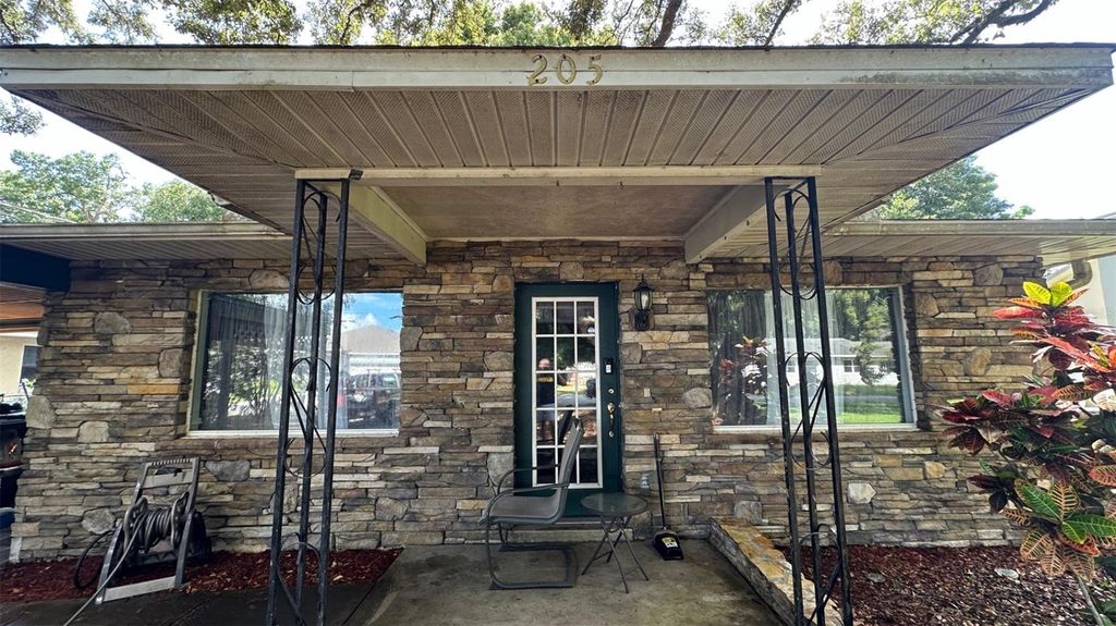 Photo of 205 Pinecrest Road, Mount Dora, FL 32757 (MLS # W7885620)