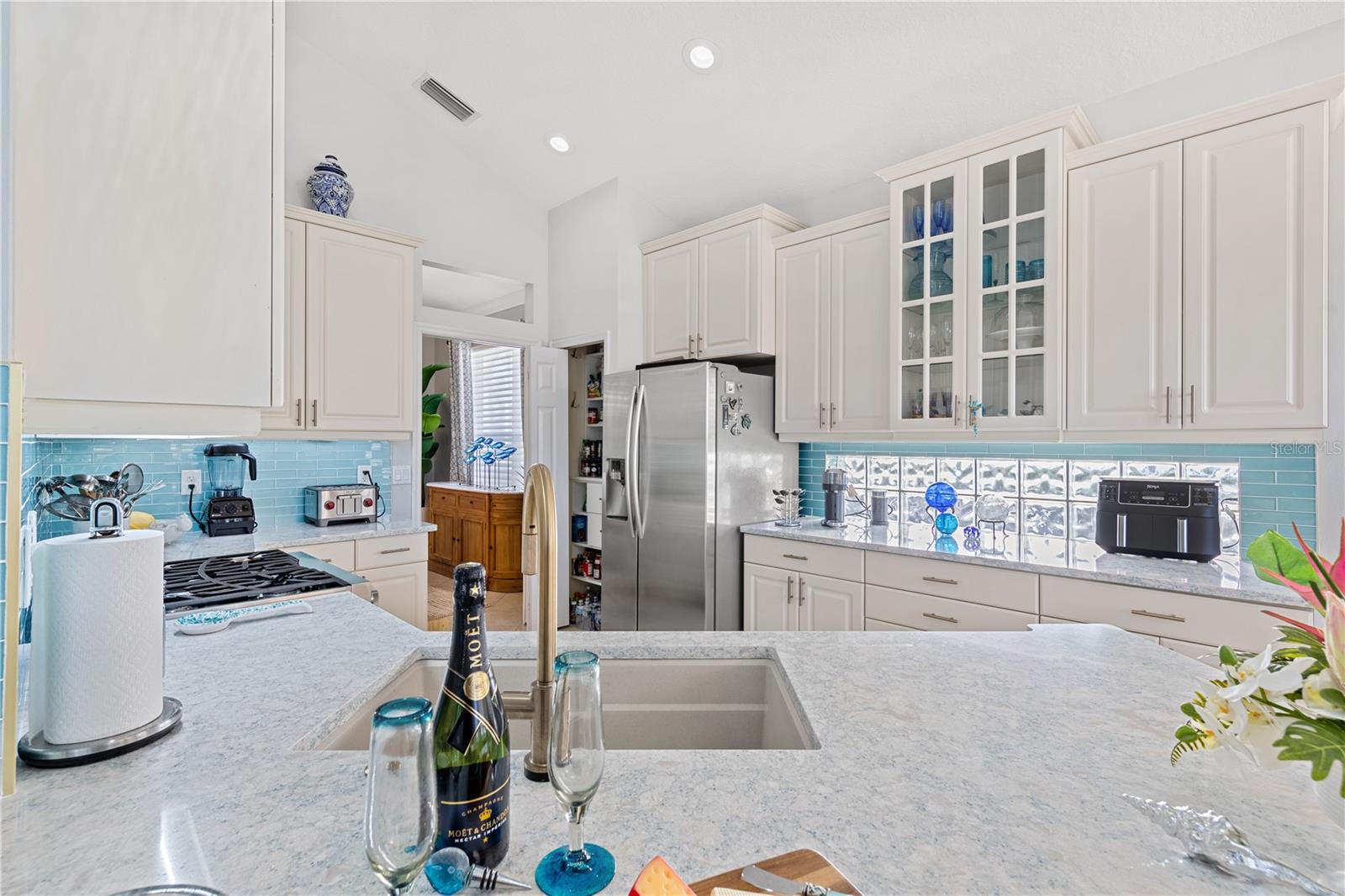 LAKEWOOD RANCH COUNTRY CLUB VILLAGE Q - Residential Lease