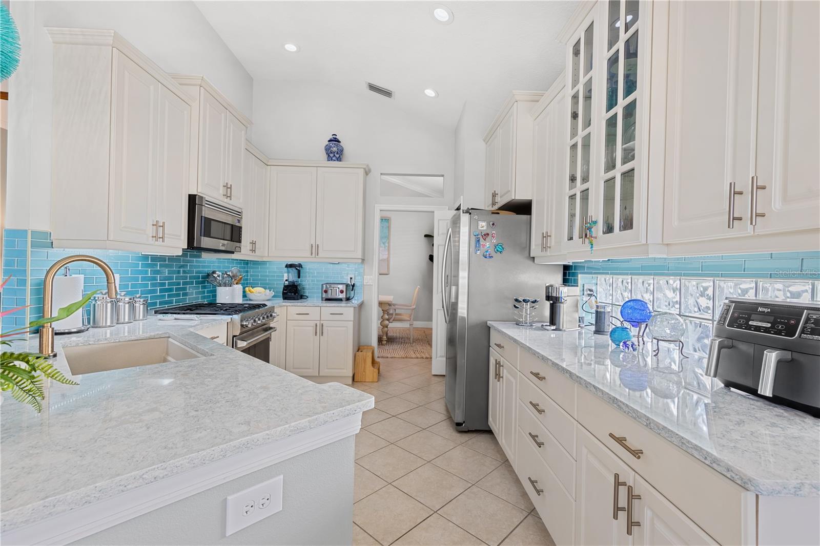 LAKEWOOD RANCH COUNTRY CLUB VILLAGE Q - Residential Lease