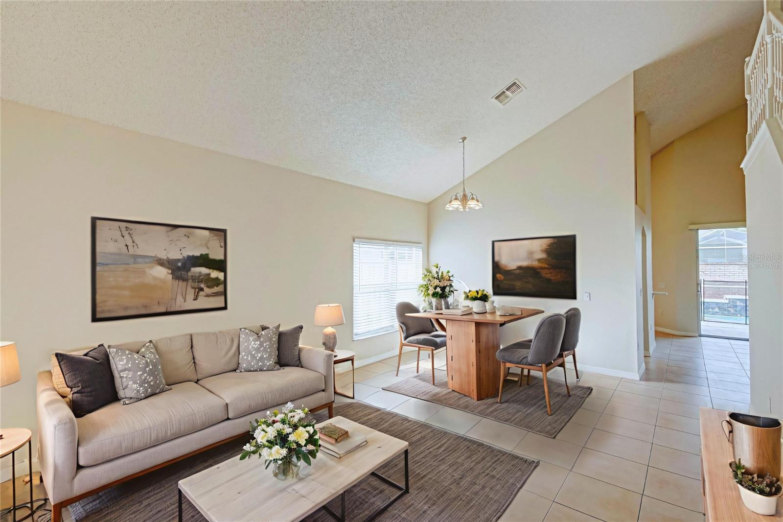 Casas a venda 2 - Jen Dantas 7946 GOLDEN POND CIRCLE