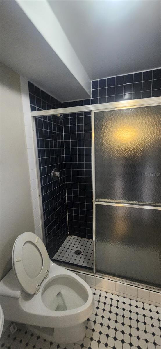 HORIZONS WEST CONDO #7 - Residential