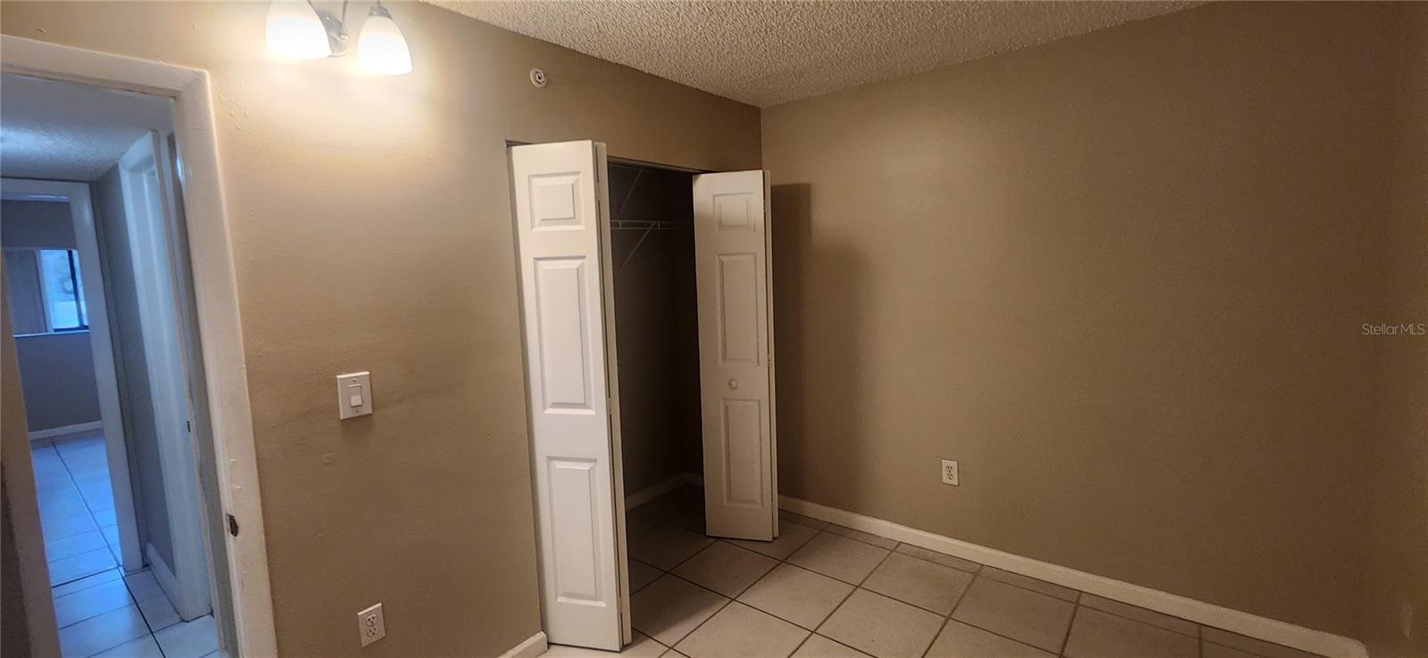 HORIZONS WEST CONDO #7 - Residential