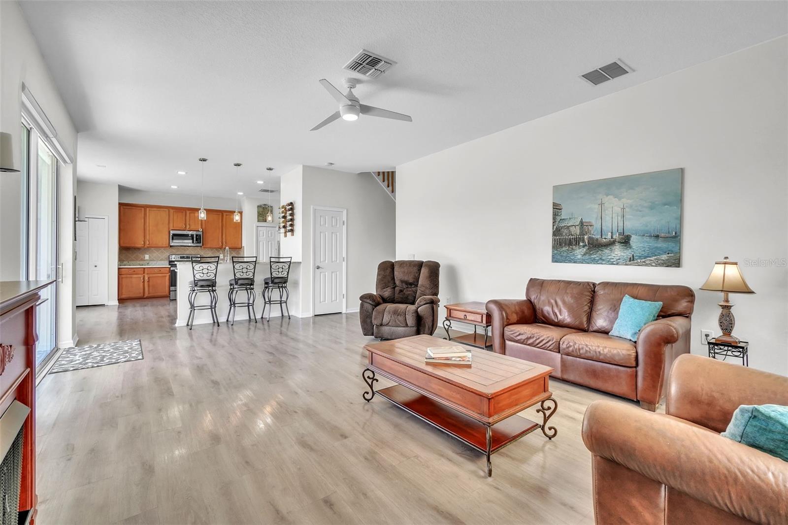 NORTH SHORE/LK HART PRCL 01 PH 01 - Residential Lease