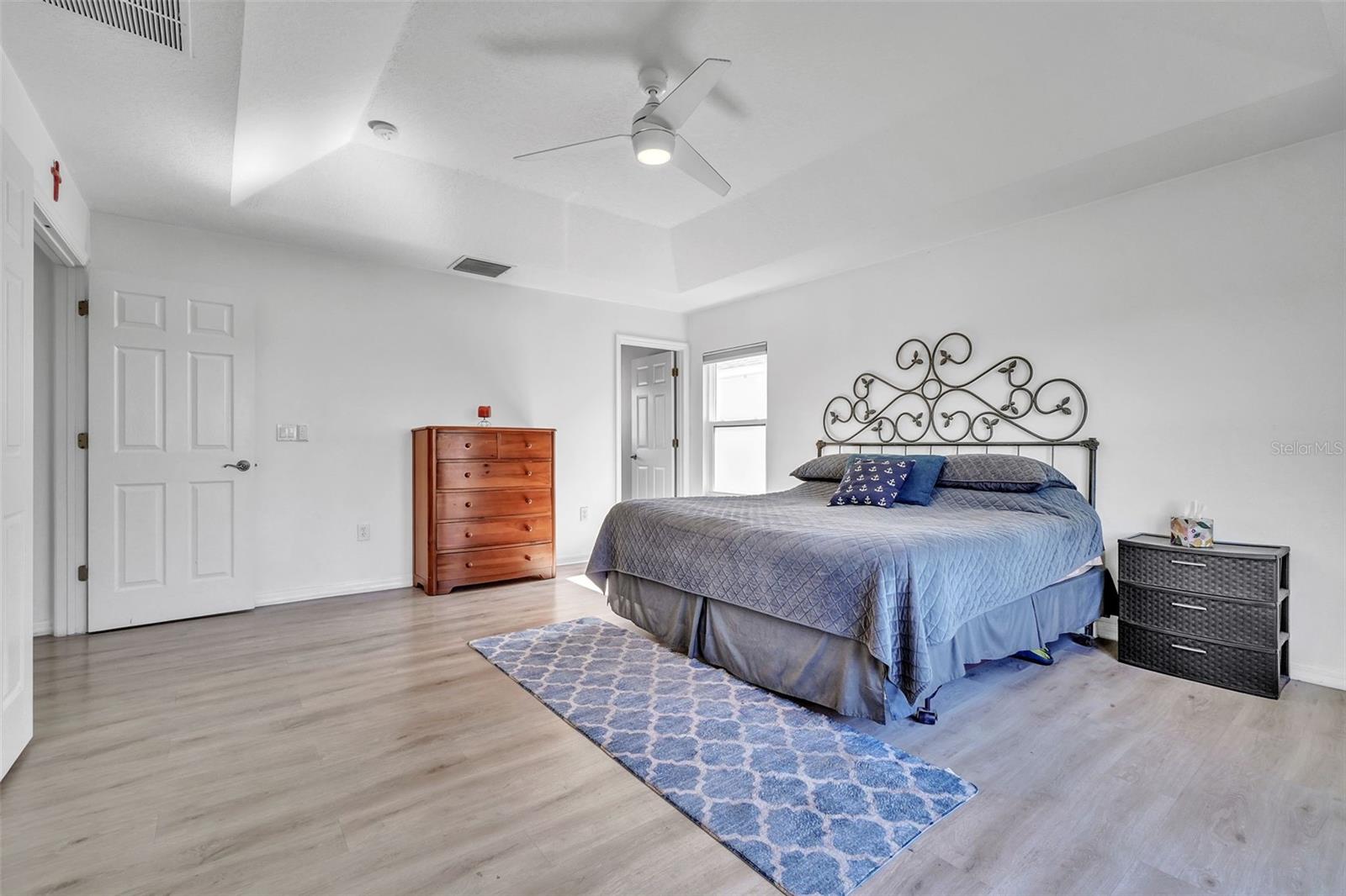 NORTH SHORE/LK HART PRCL 01 PH 01 - Residential Lease