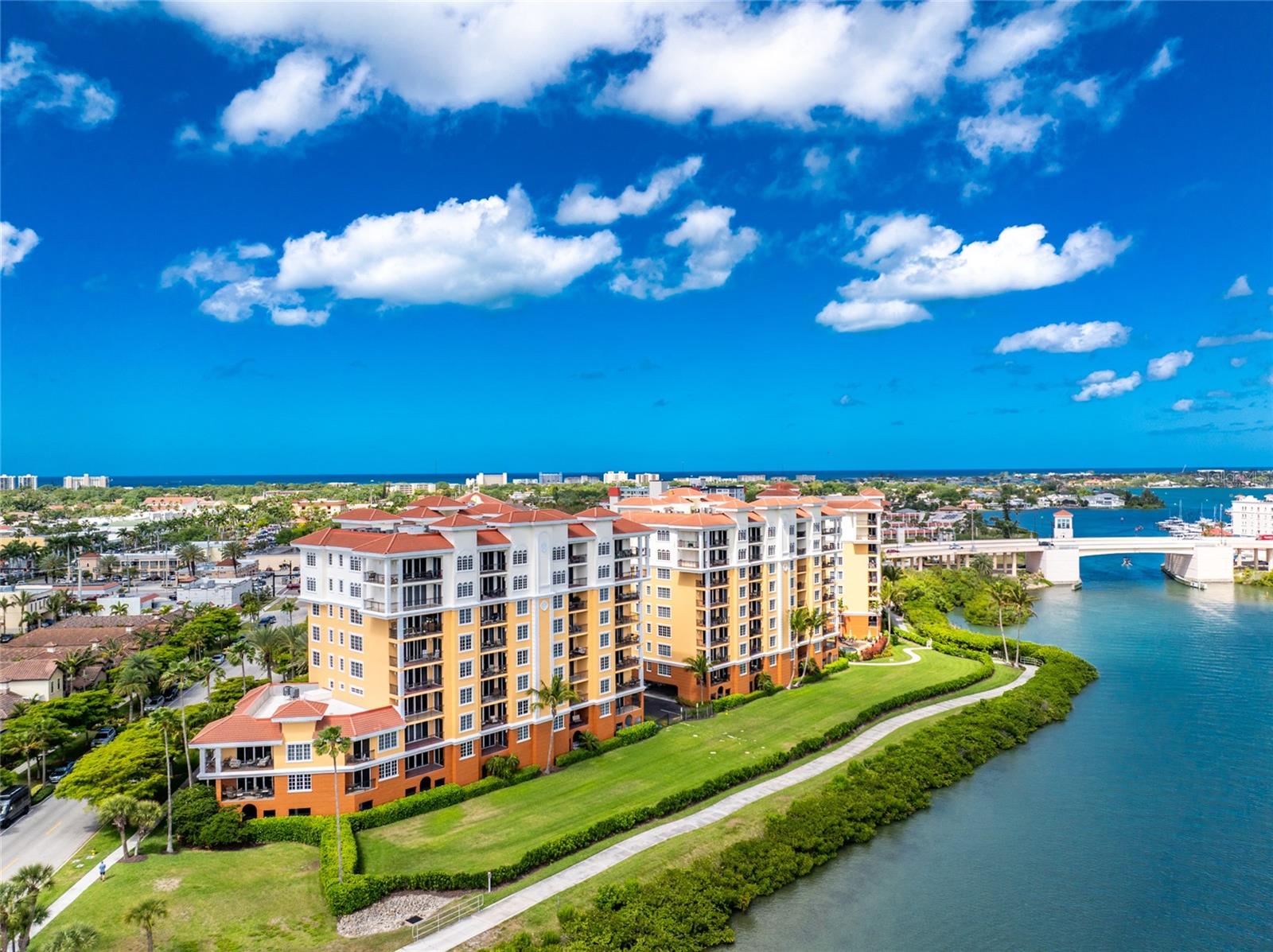 THE WATERFRONT ON VENICE ISLND - Residential