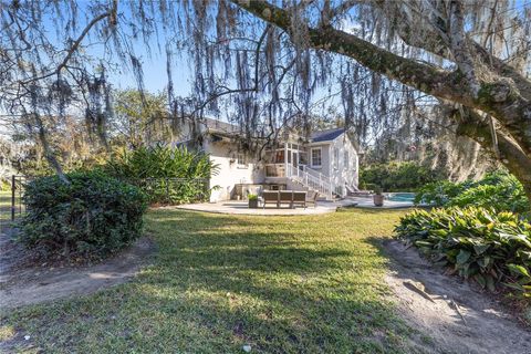 Tiny photo for 1214 SE 7th Street, Ocala, FL 34471 (MLS # OM717288)