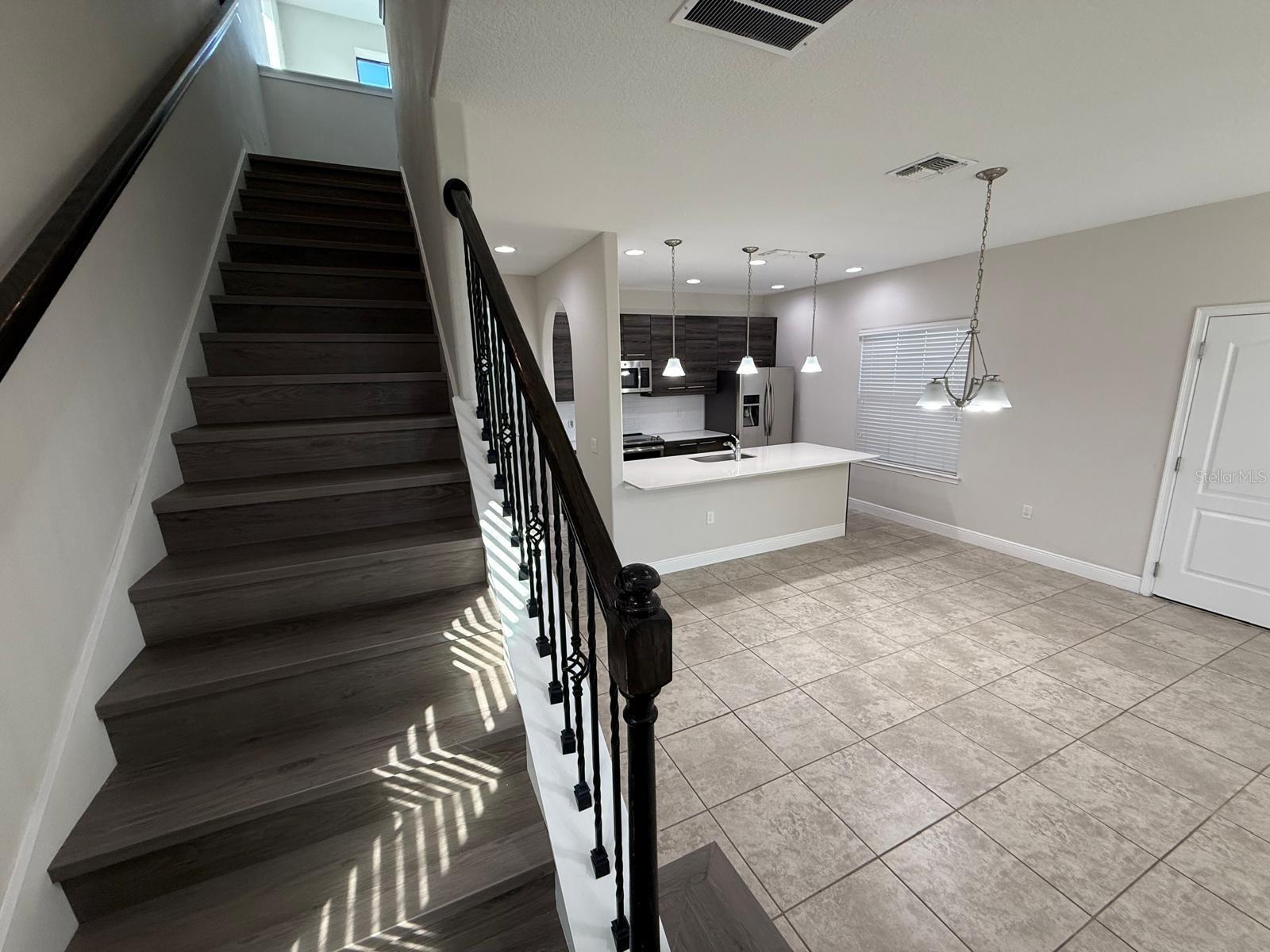 BALMORAL ESTATES - Residential Lease