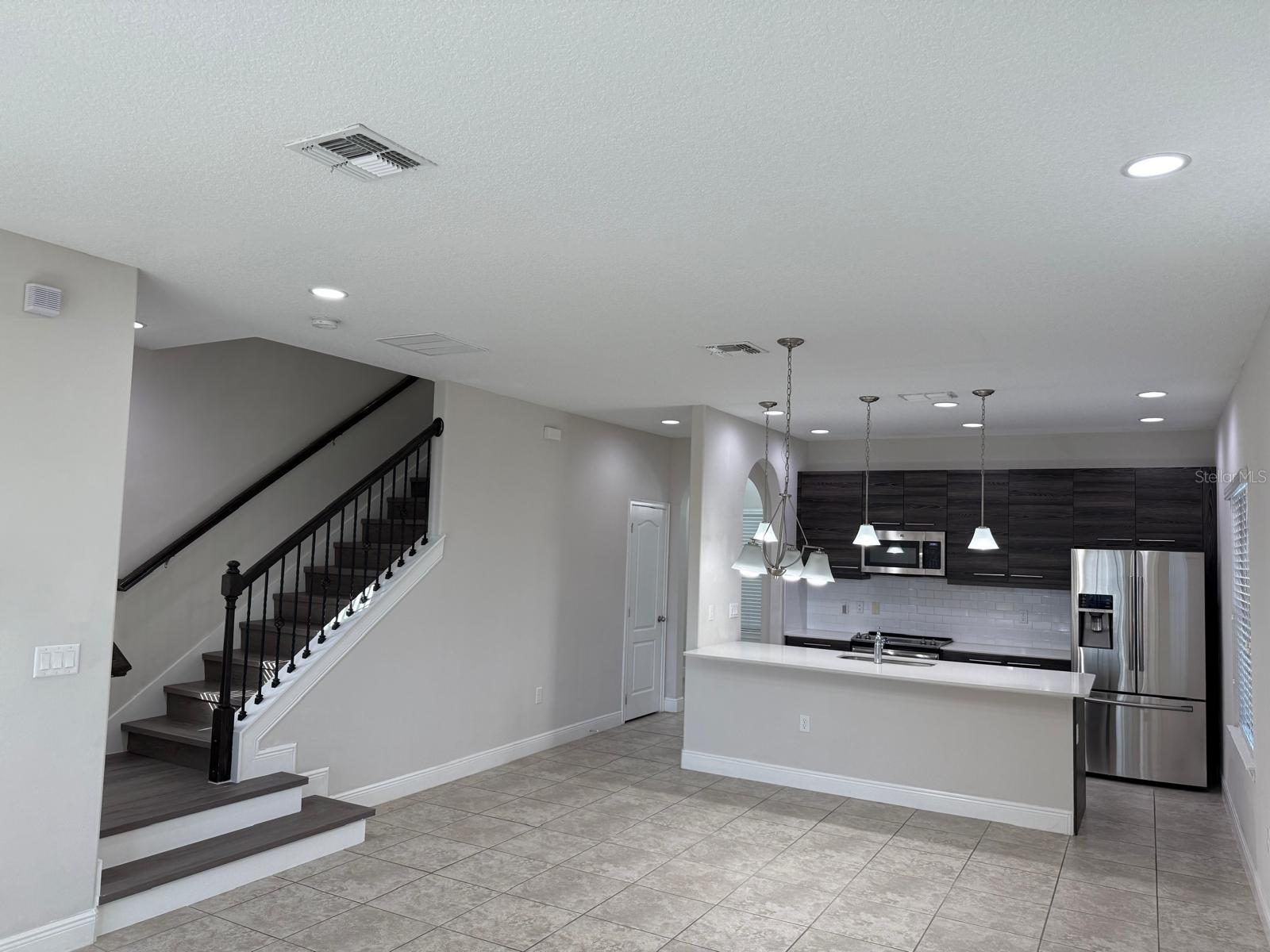 BALMORAL ESTATES - Residential Lease