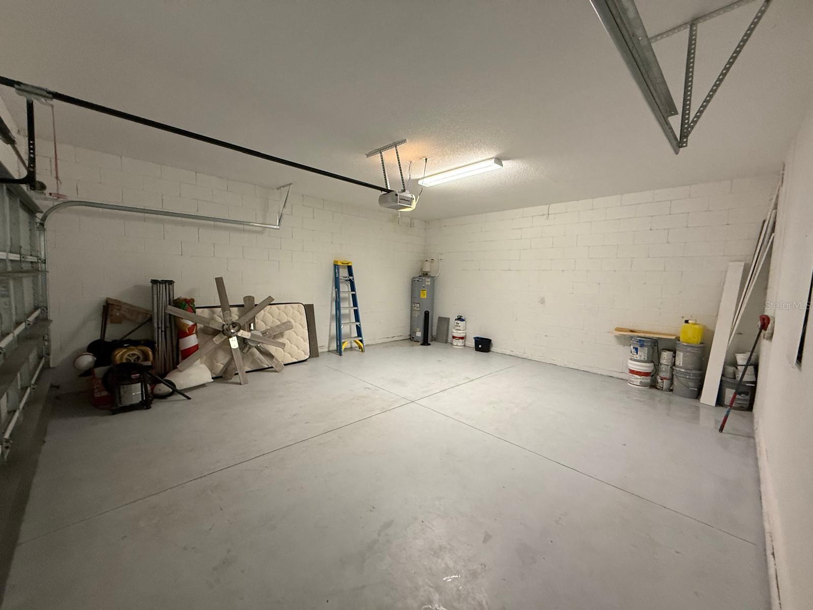 BALMORAL ESTATES - Residential Lease