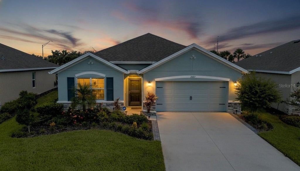 Photo of 17607 Canopy Place, Bradenton, FL 34211 (MLS # A4704587)