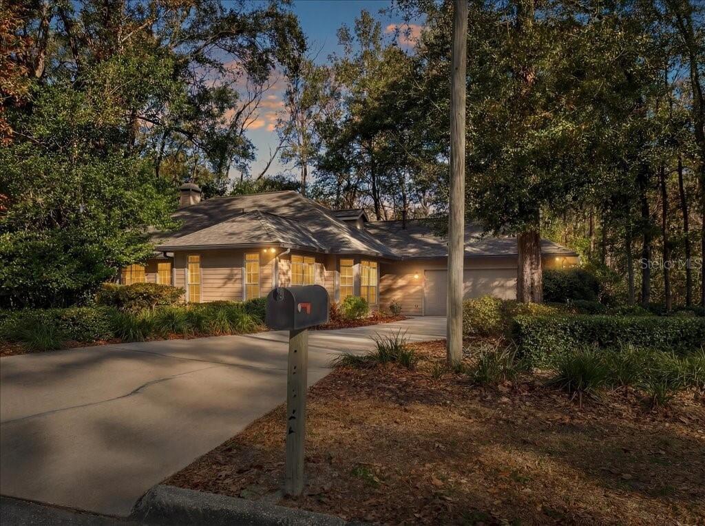 Photo of 4412 SW 101st Drive, Gainesville, FL 32608 (MLS # O6438415)
