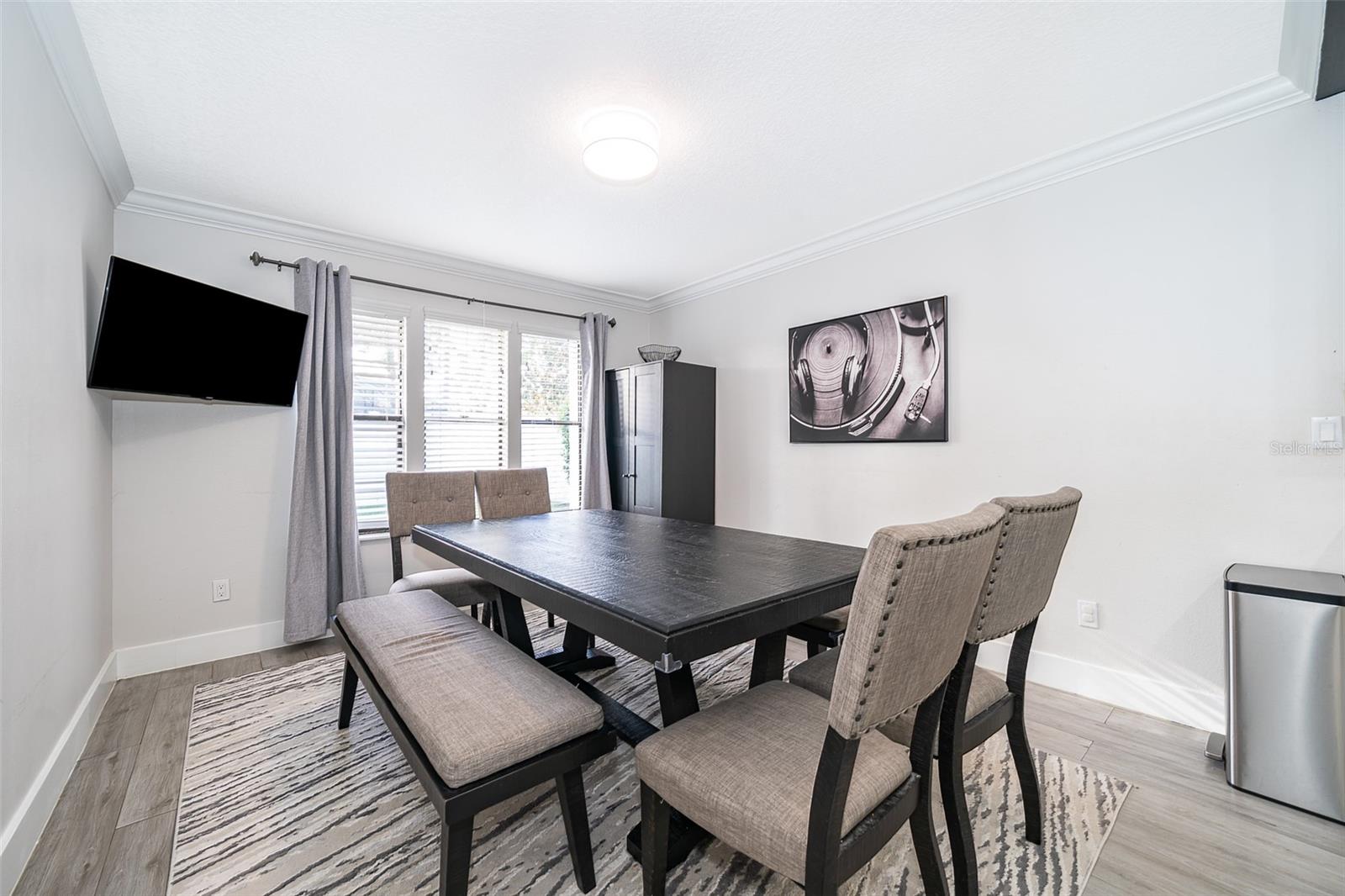 CLUBHOUSE ESTATES - Residential Lease