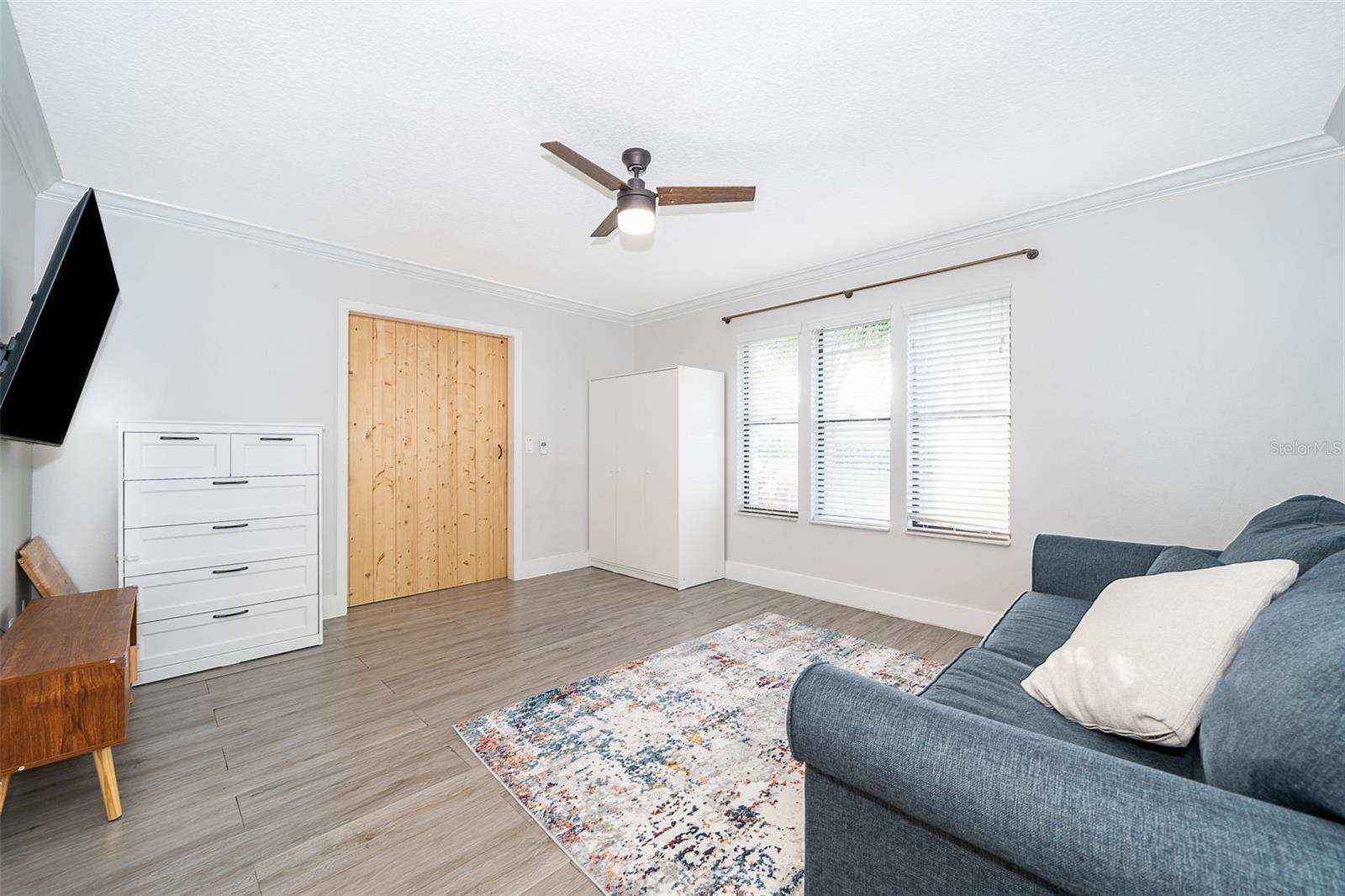 CLUBHOUSE ESTATES - Residential Lease