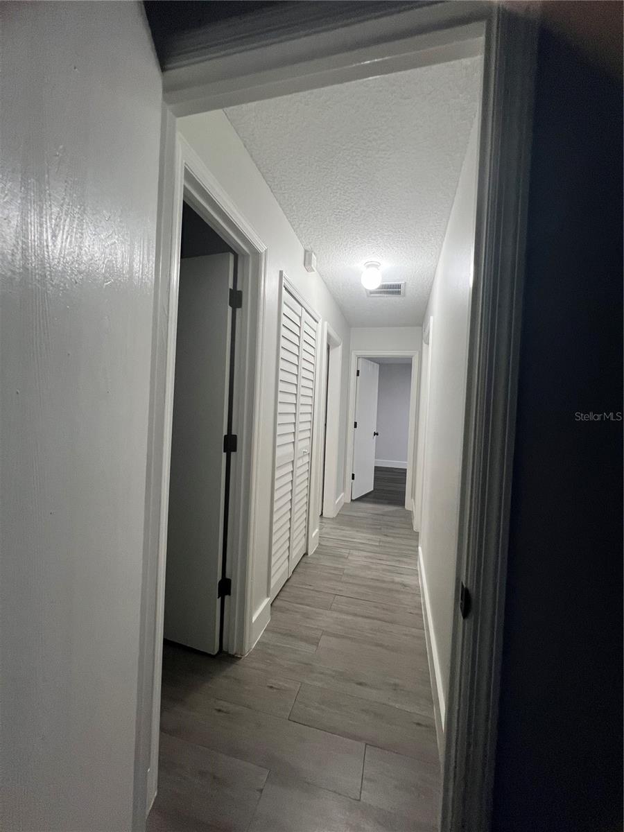 CLUBHOUSE ESTATES - Residential Lease