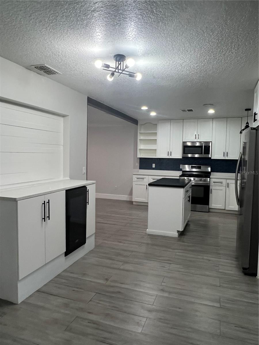 CLUBHOUSE ESTATES - Residential Lease