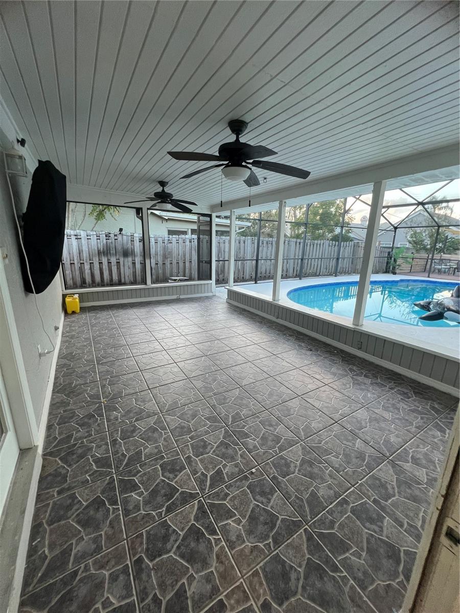 CLUBHOUSE ESTATES - Residential Lease