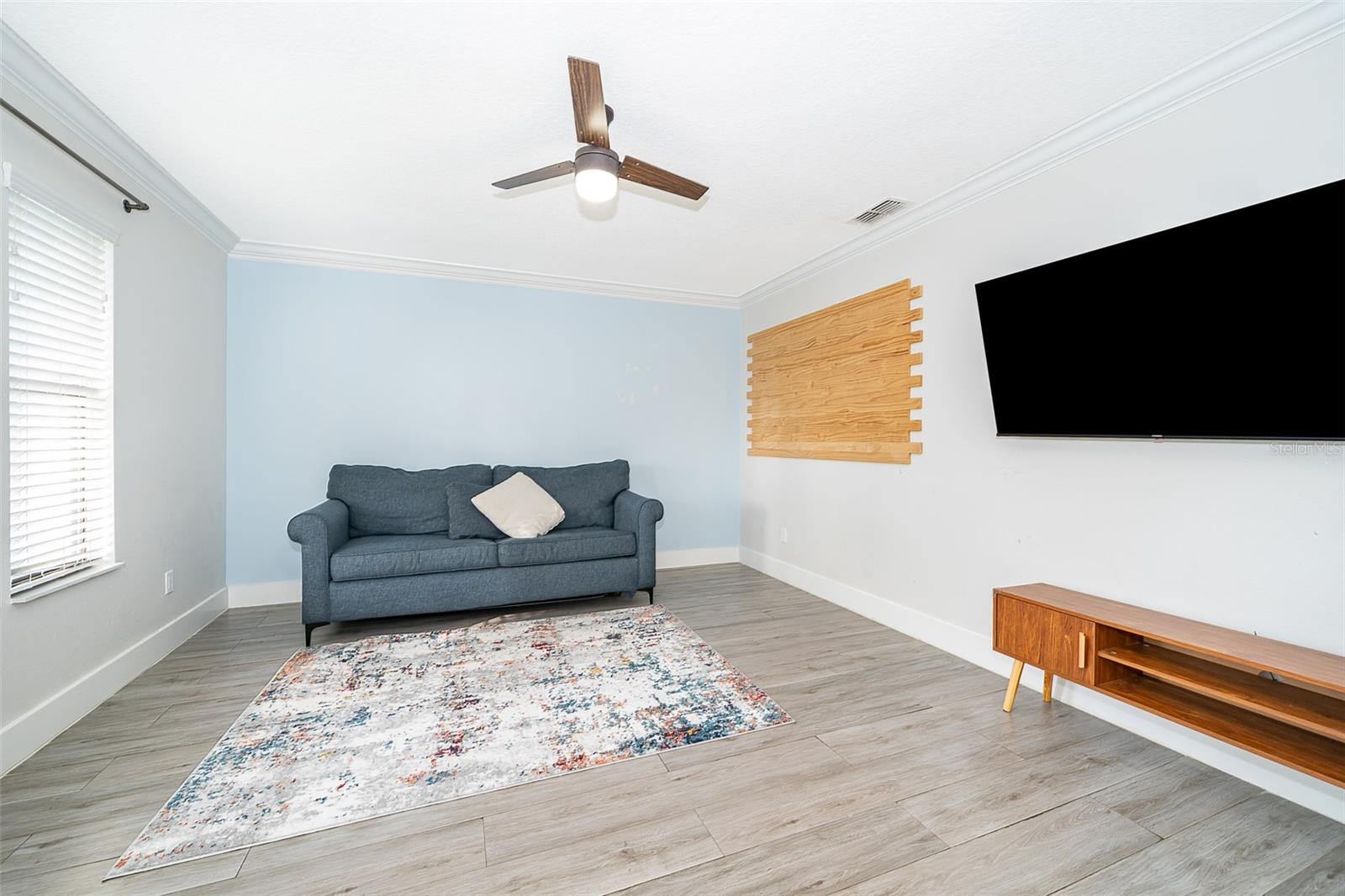 CLUBHOUSE ESTATES - Residential Lease