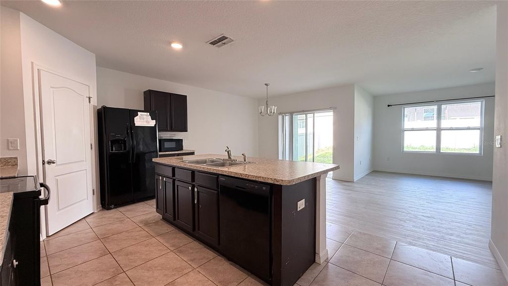 Photo of 272 Willow Bend Drive, Davenport, FL 33897 (MLS # O6403417)