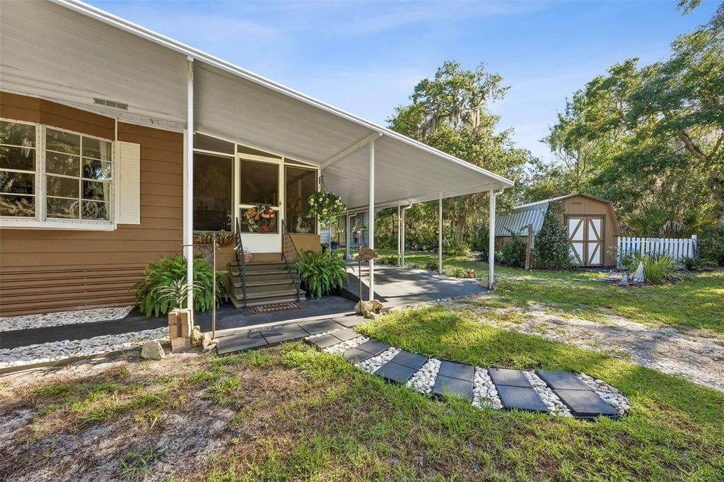 Photo of 110 Plumosa Drive, Georgetown, FL 32139 (MLS # GC541577)