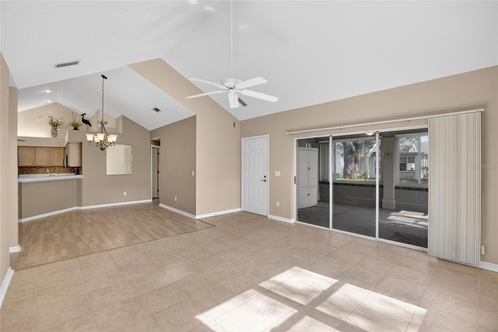 FAIRWAY PALMS A CONDO - Residential