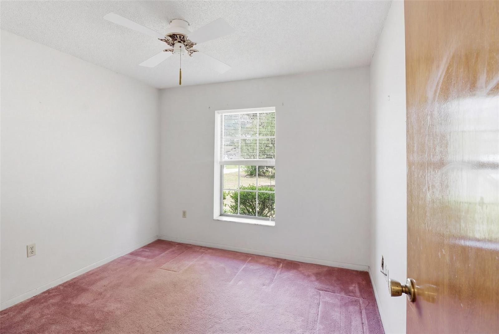 COLONIAL POINT - Residential