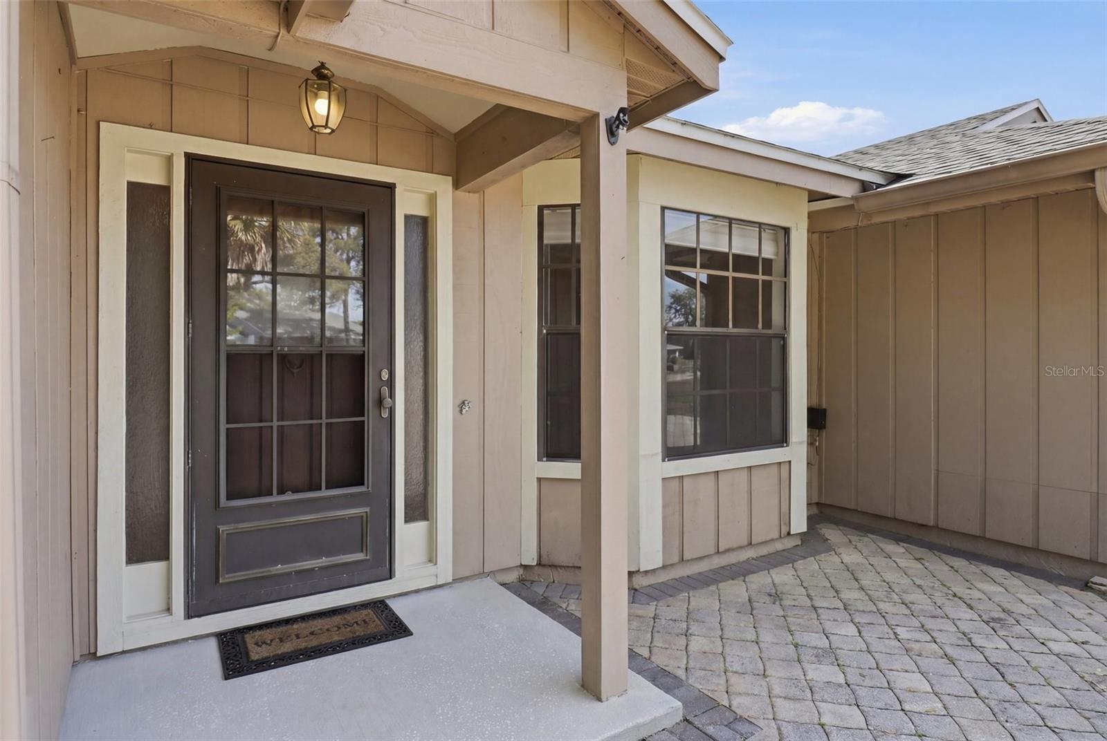 COLONIAL POINT - Residential