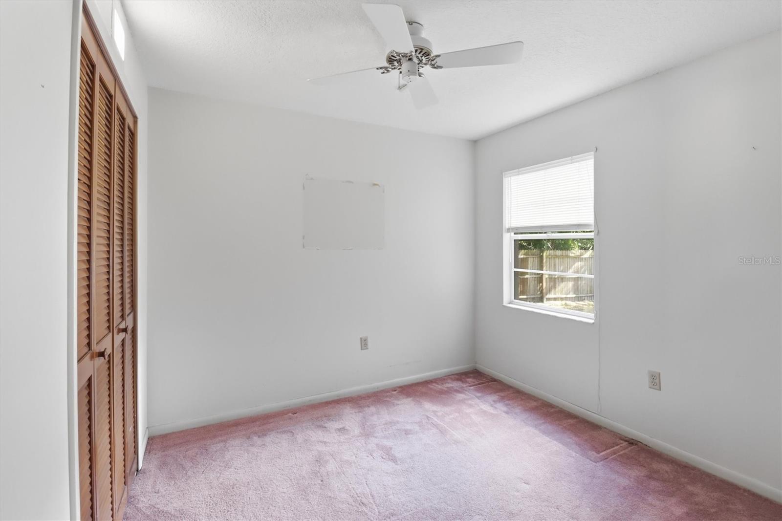 COLONIAL POINT - Residential