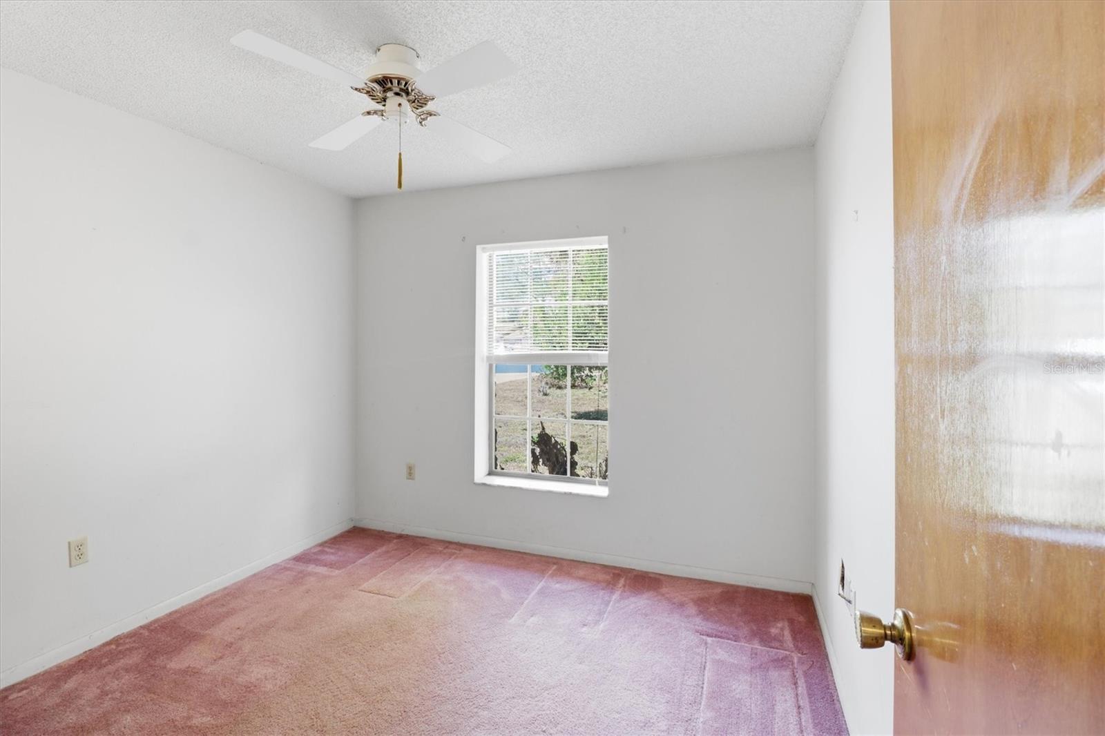 COLONIAL POINT - Residential