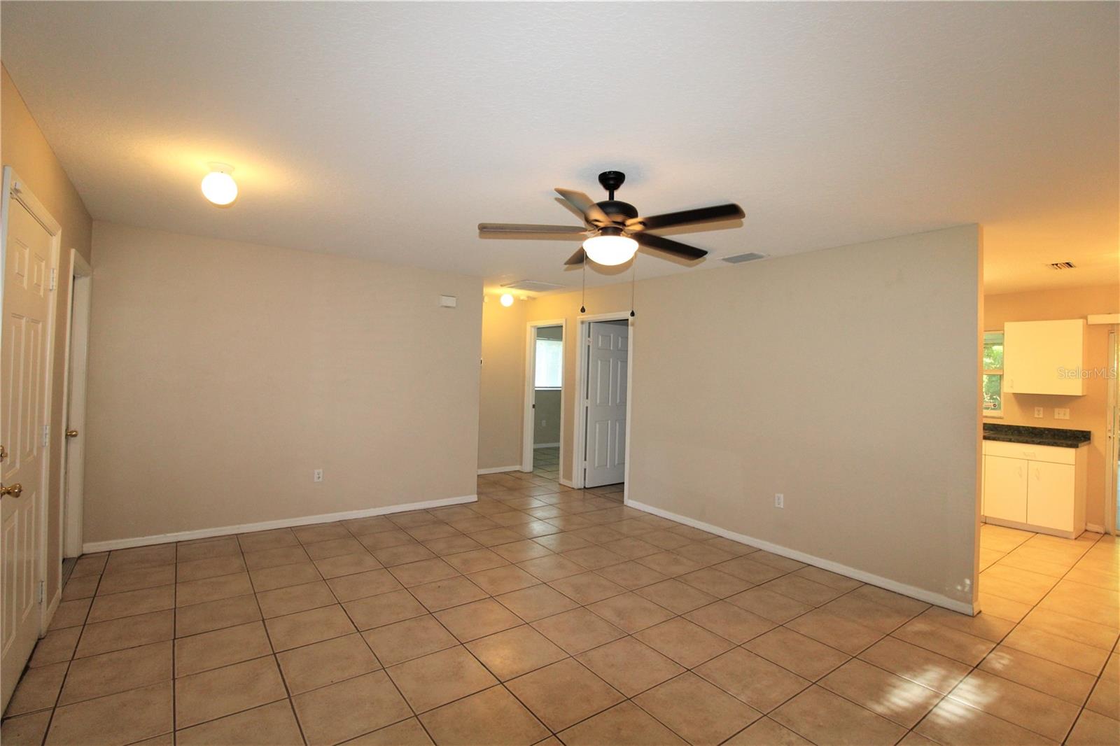 NORTH ORANGE ESTATES - Residential Lease