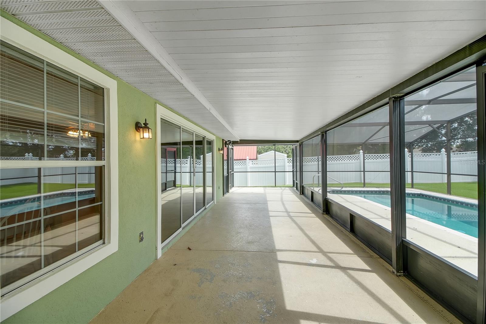 LADY LAKE BAGGETT ESTATES - Residential